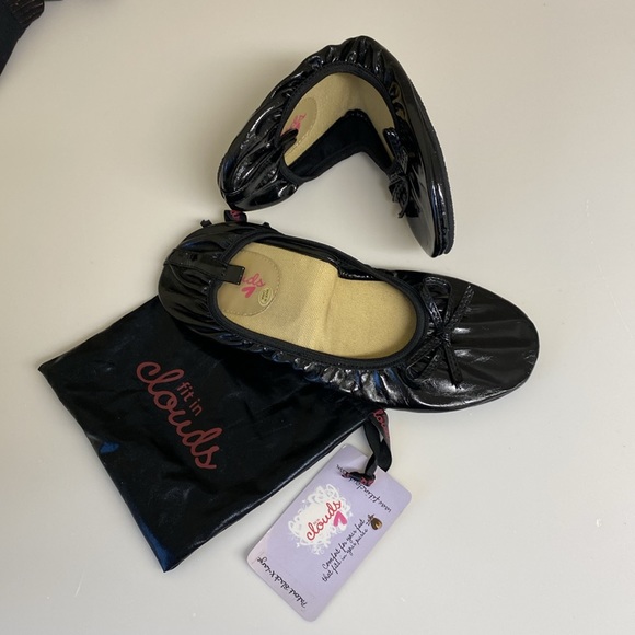 Fit In Clouds All Purpose Foldable Black Patent Flats w Matching Tote NWT - Picture 1 of 8